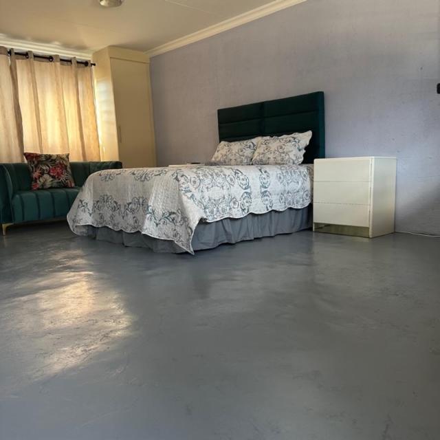 One Home Pretoria-Noord Kültér fotó